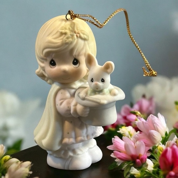 Vintage Precious Moments “The Magic Starts With You” Ceramic Holiday Ornament - Picture 1 of 8
